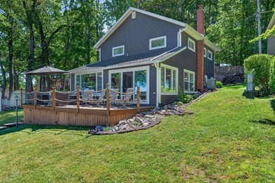 Opportunity Knocks! Lake Front on Webster! Amazing Unobstructed - photo 3