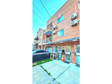Two 3-family-house for sale as a package. Prime location! - photo 4