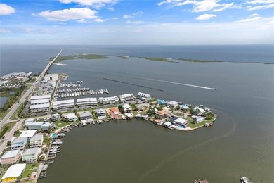 There are NO restrictions on renting this home. Can be rented - photo 32