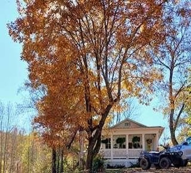 ESCAPE TO YOUR NORTH GEORGIA PARADISE! Calling all horse lovers