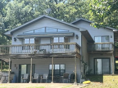 Spring Lake Home For Sale in Hardy Arkansas