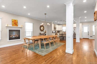 Welcome to this beautiful beachside Colonial located in the - photo 5