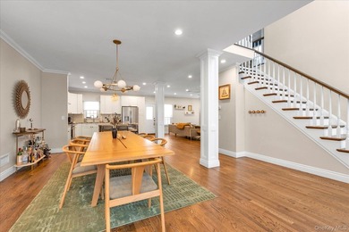 Welcome to this beautiful beachside Colonial located in the - photo 6