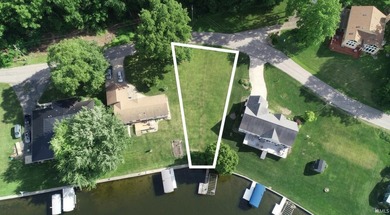 NON-BUILDABLE EASEMENT - Rare opportunity to own a channelfront - photo 1