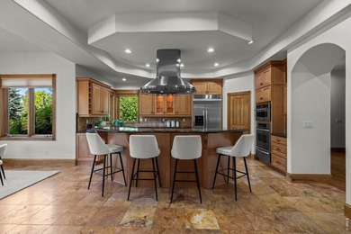 Meticulously maintained by the original owners, this exceptional - photo 19