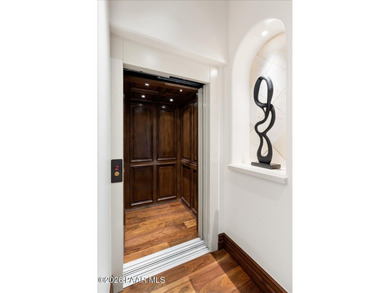 Welcome to ''Casa Di Buona Fortuna'' Architecturally Refined - photo 27
