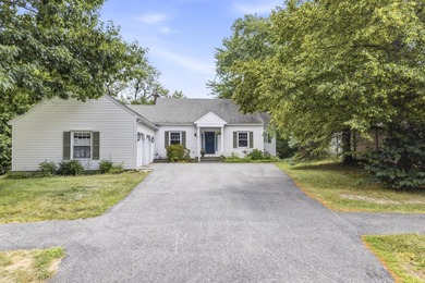 Nestled in Portland's Stroudwater neighborhood on a quiet - photo 34
