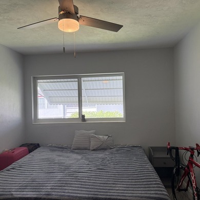 Come and see this beautiful remodeled 2 bedroom, 1 bath condo - photo 5