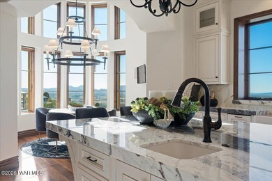 Welcome to ''Casa Di Buona Fortuna'' Architecturally Refined - photo 36