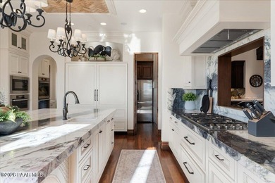 Welcome to ''Casa Di Buona Fortuna'' Architecturally Refined - photo 38