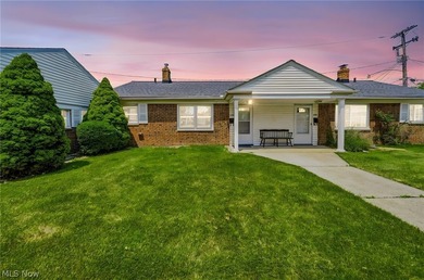 Just move in! This home is ready for you! Features a renovated - photo 2