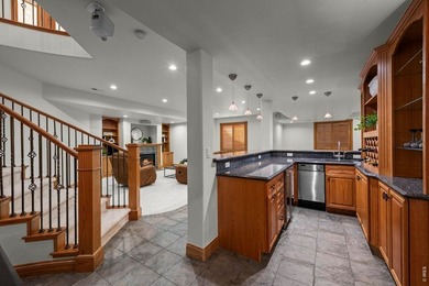 Meticulously maintained by the original owners, this exceptional - photo 43