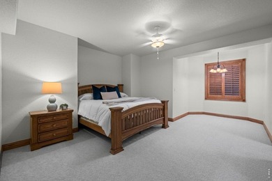Meticulously maintained by the original owners, this exceptional - photo 45