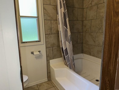 Cute little two bedroom mobile home sitting on .76 acres in - photo 5