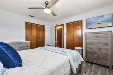 Limited-Time Financing Incentive! Qualified buyers may receive a - photo 10