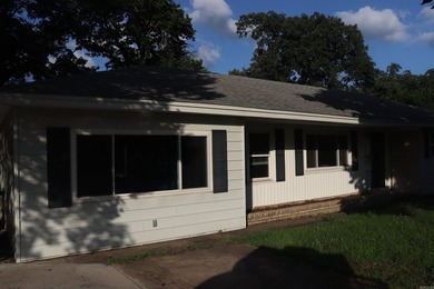 Additional listing photo 2