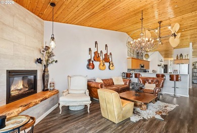 Don't miss this rare chance to own a remarkable penthouse - photo 6