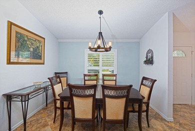 Tropical 4/2/2 pool home in desirable Southbend Lakes! This - photo 10