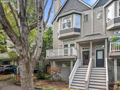 Willamette River - Multnomah County Townhome/Townhouse For Sale in Portland Oregon
