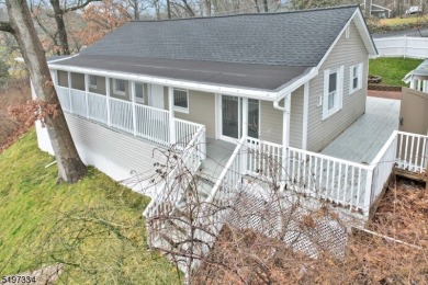 Lake Hopatcong Home Sale Pending in Hopatcong New Jersey