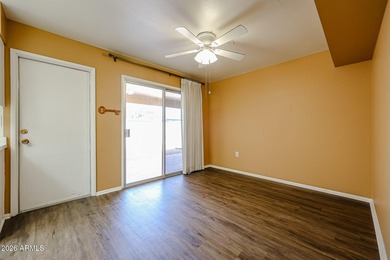 LOCATION, LOCATION, LOCATION! Beautiful, move-in-ready and - photo 17