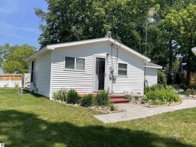 Sage Lake Home For Sale in Hale Michigan