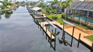 Brand New Tile Roof with warranty! New Kitchen, New Flooring - photo 42