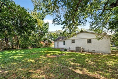 Beautifully updated 3-bedroom, 2-bath ranch offering over 2,000 - photo 47