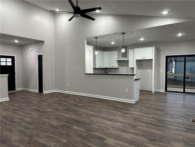 Welcome to this beautiful newly built 5 bedroom, 3 bath home - photo 5