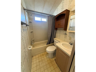 Snowbirds and homeowners welcome! Enjoy an active and vibrant - photo 11