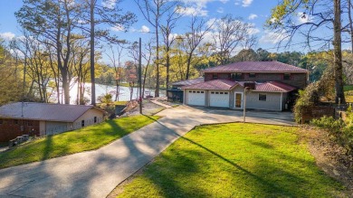 Warrior River Home For Sale in Quinton Alabama
