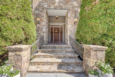 Luxury Riverfront Mountain Estate-An Exceptional, one-of-a-kind - photo 9