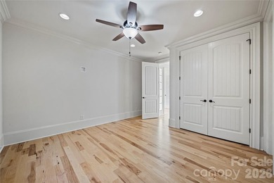 Spectacular sunsets and refined architectural details define - photo 36