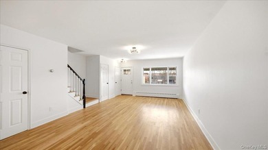 Brick, large single family recently renovated in move-in - photo 6