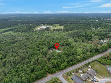 12 Acre Estate! Hidden behind beautiful mature oak trees and - photo 38