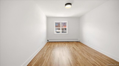 Brick, large single family recently renovated in move-in - photo 10