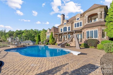 Spectacular sunsets and refined architectural details define - photo 41