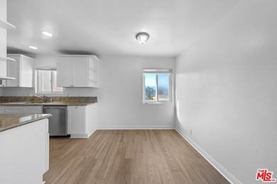 A rare and remarkable opportunity to own a fully vacant - photo 48