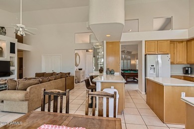 Located in the heart of Kierland, this single-level residence is - photo 4