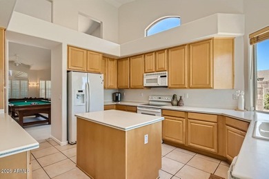 Located in the heart of Kierland, this single-level residence is - photo 5