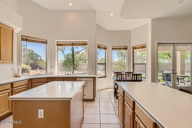 Located in the heart of Kierland, this single-level residence is - photo 6