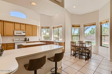 Located in the heart of Kierland, this single-level residence is - photo 7
