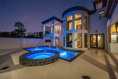 There are homes that impress, and then there are estates that - photo 4