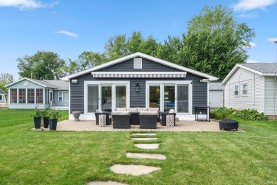 Lake Home For Sale in Leesburg, Indiana
