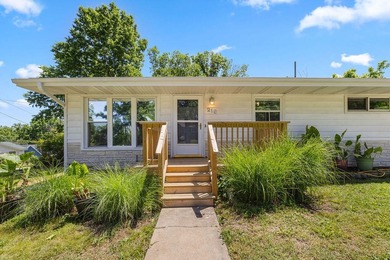 Charming 4-bedroom, 1-bath home in the heart of Branson offering - photo 4