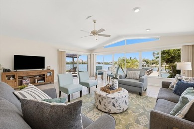 PRIME BELLE VISTA LOCATION - ST PETE BEACH WATERFRONT HOME AND - photo 4