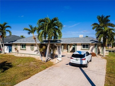 Cape Coral Lakes Area Home For Sale in Cape Coral Florida