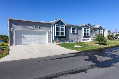 (private lake, pond, coastal) Home For Sale in Lake Suzy Florida