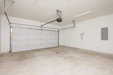 ***BACK ON THE MARKET, READY FOR A NEW BUYER*** Beautiful 2023