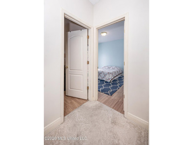 Looking for space, flexibility, and a neighborhood you'll love - photo 46